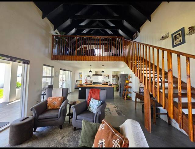 2 BEDROOM HOUSE FOR SALE IN LAMPIESBAAI